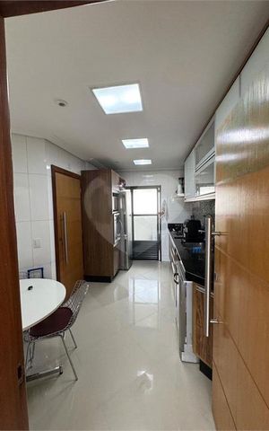 Apartamento à venda com 101m², 3 quartos e 3 vagas