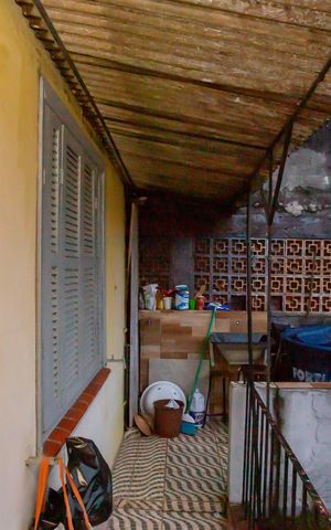 Casa à venda com 70m², 2 quartos e 1 vagaÁrea de Serviço