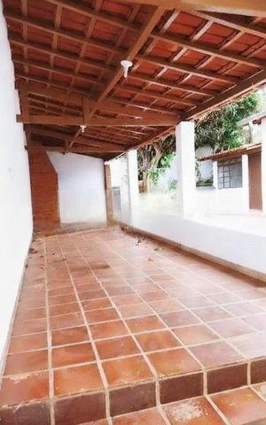 Casa à venda com 171m², 3 quartos e 3 vagas