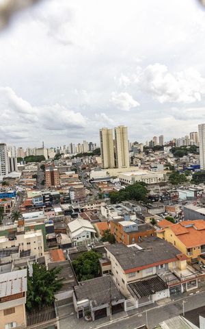 Apartamento à venda com 61m², 2 quartos e 2 vagasVaranda - vista