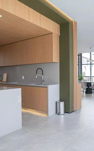 Studio à venda com 42m², 1 quarto e sem vagaÁrea comum - Salão de festas