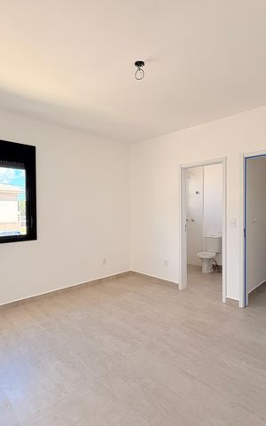 Casa de condomínio à venda com 90m², 2 quartos e 2 vagasSuíte 2