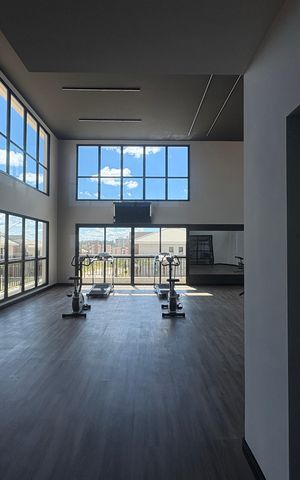 Casa de condomínio à venda com 90m², 2 quartos e 2 vagasÁrea comum - Academia