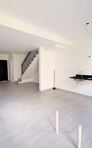 Casa de condomínio à venda com 90m², 2 quartos e 2 vagasCozinha