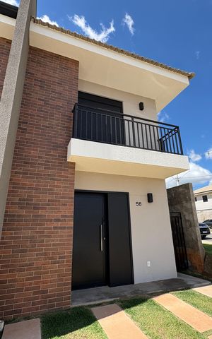 Casa de condomínio à venda com 90m², 2 quartos e 2 vagasFachada