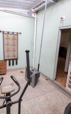 Casa para alugar com 300m², 3 quartos e 3 vagas Casa para alugar com 300m², 3 quartos e 3 vagasÁREA DE LUZ