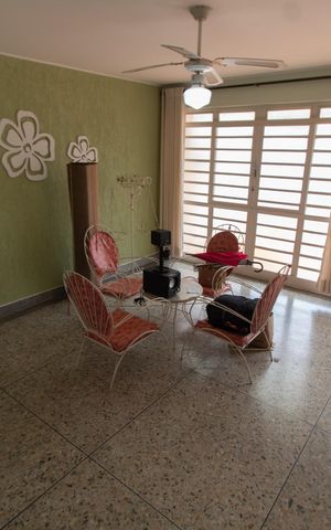 Casa para alugar com 300m², 3 quartos e 3 vagas Casa para alugar com 300m², 3 quartos e 3 vagasSALA DE ESTAR