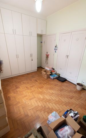 Casa para alugar com 300m², 3 quartos e 3 vagas Casa para alugar com 300m², 3 quartos e 3 vagasSUITE