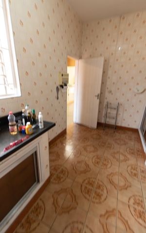 Casa para alugar com 300m², 3 quartos e 3 vagas Casa para alugar com 300m², 3 quartos e 3 vagasCOZINHA