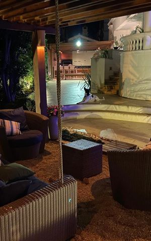 Casa de condomínio à venda com 827m², 4 quartos e 5 vagas
