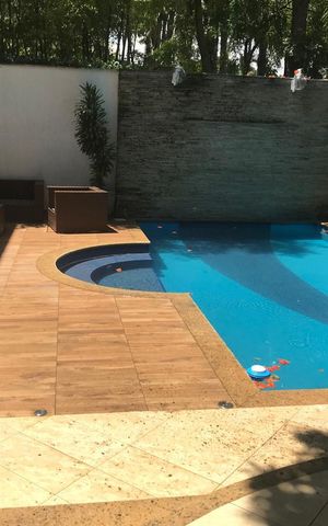 Casa de condomínio à venda com 827m², 4 quartos e 5 vagas