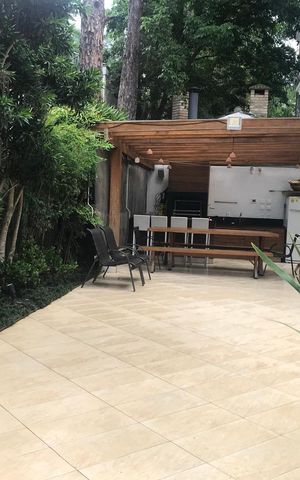 Casa de condomínio à venda com 827m², 4 quartos e 5 vagas