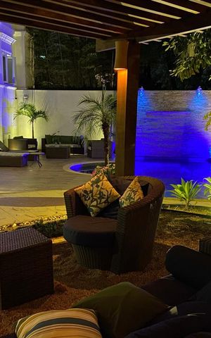 Casa de condomínio à venda com 827m², 4 quartos e 5 vagas
