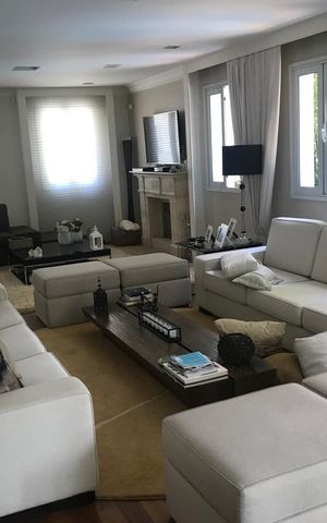 Casa de condomínio à venda com 827m², 4 quartos e 5 vagas