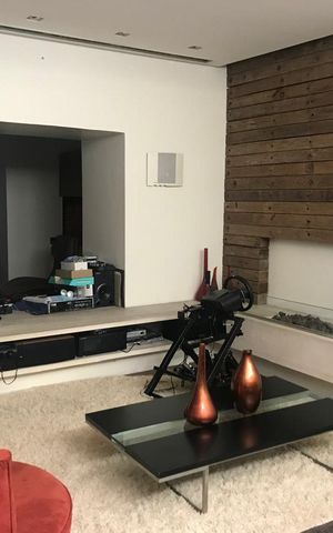 Casa de condomínio à venda com 827m², 4 quartos e 5 vagas
