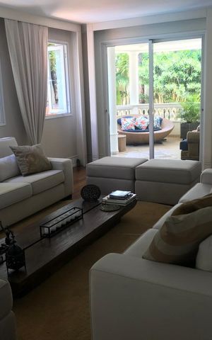 Casa de condomínio à venda com 827m², 4 quartos e 5 vagas
