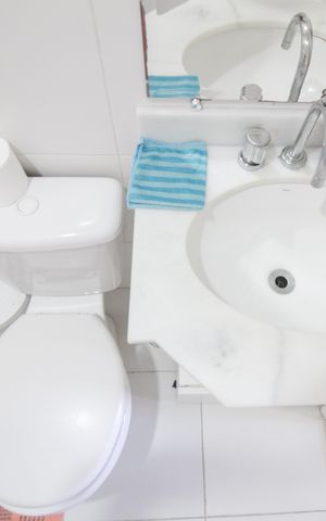 Apartamento à venda com 70m², 3 quartos e 1 vaga Apartamento à venda com 70m², 3 quartos e 1 vagaBanheiro 2