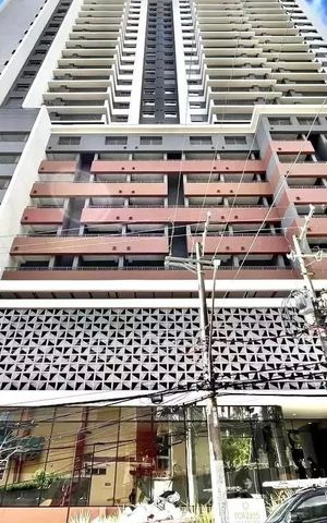 Studio à venda com 32m², 1 quarto e sem vaga Studio à venda com 32m², 1 quarto e sem vagaFachada