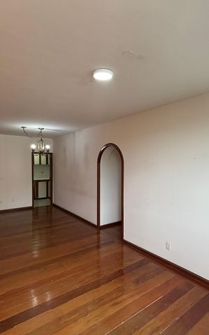 Apartamento à venda com 94m², 3 quartos e sem vaga Apartamento à venda com 94m², 3 quartos e sem vagaSala