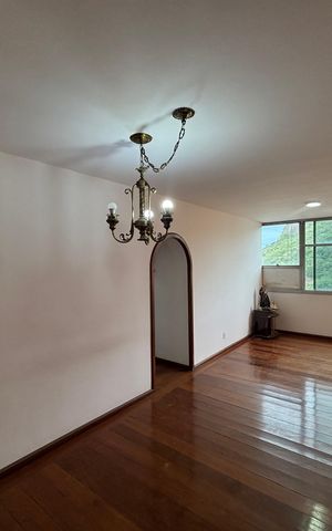 Apartamento à venda com 94m², 3 quartos e sem vaga Apartamento à venda com 94m², 3 quartos e sem vagaSala