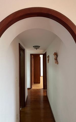 Apartamento à venda com 94m², 3 quartos e sem vaga Apartamento à venda com 94m², 3 quartos e sem vagaSala - corredor