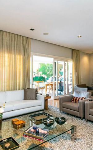 Casa à venda com 656m², 3 quartos e 3 vagas