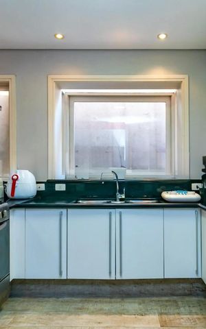Casa à venda com 656m², 3 quartos e 3 vagas