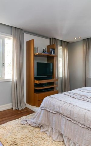 Casa à venda com 656m², 3 quartos e 3 vagas
