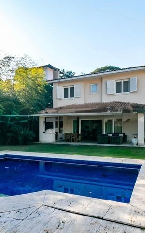 Casa à venda com 656m², 3 quartos e 3 vagas
