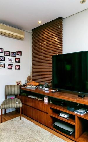 Casa à venda com 656m², 3 quartos e 3 vagas