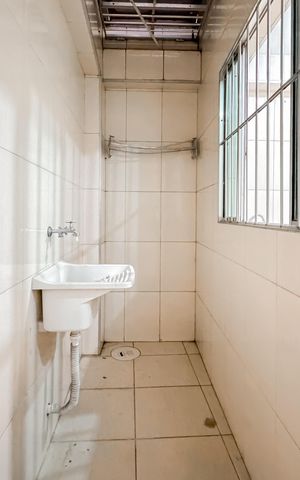 Apartamento à venda com 28m², 2 quartos e sem vaga Apartamento à venda com 28m², 2 quartos e sem vagaÁrea de Serviço