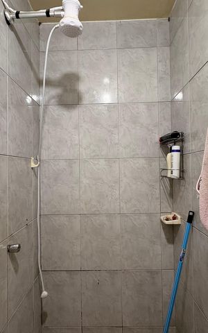 Casa à venda com 187m², 4 quartos e 2 vagas Casa à venda com 187m², 4 quartos e 2 vagasBanheiro casa 1