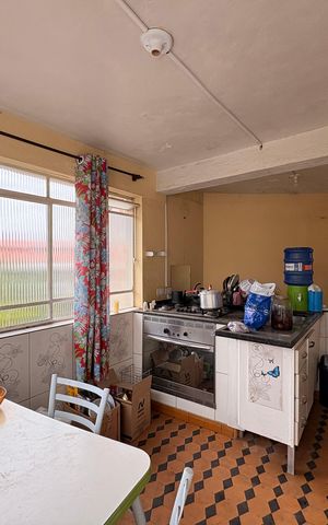 Casa à venda com 187m², 4 quartos e 2 vagas Casa à venda com 187m², 4 quartos e 2 vagasCozinha casa 2