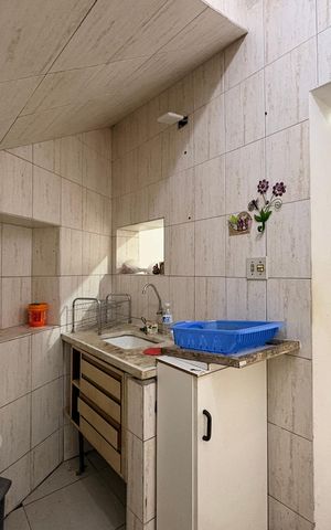 Casa à venda com 187m², 4 quartos e 2 vagas Casa à venda com 187m², 4 quartos e 2 vagasCozinha casa 1