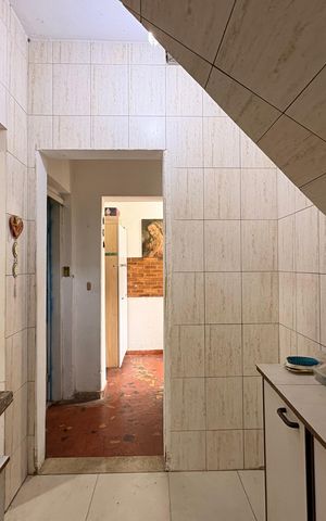 Casa à venda com 187m², 4 quartos e 2 vagas Casa à venda com 187m², 4 quartos e 2 vagasCozinha casa 1