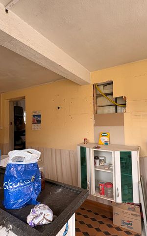 Casa à venda com 187m², 4 quartos e 2 vagas Casa à venda com 187m², 4 quartos e 2 vagasCozinha casa 2