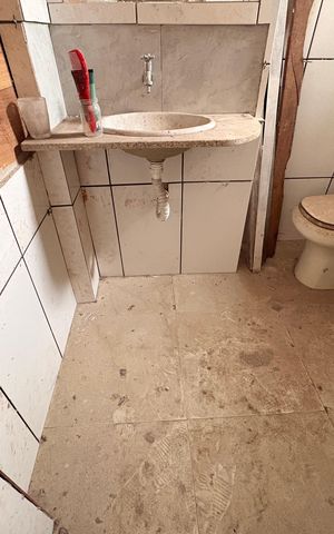Casa à venda com 187m², 4 quartos e 2 vagas Casa à venda com 187m², 4 quartos e 2 vagasBanheiro casa 3