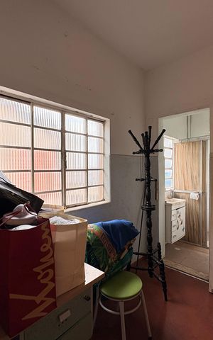 Casa à venda com 187m², 4 quartos e 2 vagas Casa à venda com 187m², 4 quartos e 2 vagasSala e quarto casa 2