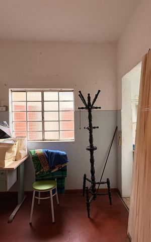 Casa à venda com 187m², 4 quartos e 2 vagas Casa à venda com 187m², 4 quartos e 2 vagasSala e quarto casa 2