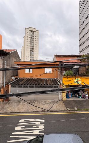 Casa à venda com 187m², 4 quartos e 2 vagas Casa à venda com 187m², 4 quartos e 2 vagasVista
