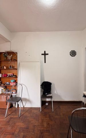 Casa à venda com 187m², 4 quartos e 2 vagas Casa à venda com 187m², 4 quartos e 2 vagasQuarto e sala casa 1