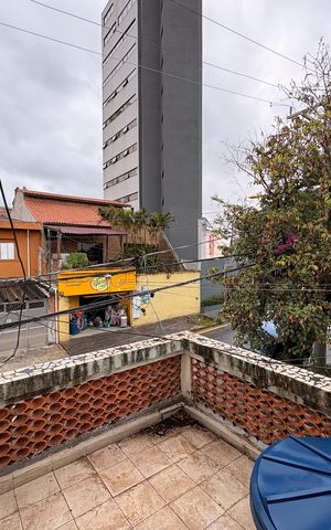 Casa à venda com 187m², 4 quartos e 2 vagas Casa à venda com 187m², 4 quartos e 2 vagasVaranda e lavanderia casa 2