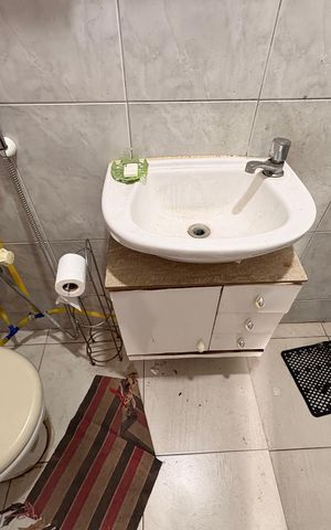 Casa à venda com 187m², 4 quartos e 2 vagas Casa à venda com 187m², 4 quartos e 2 vagasBanheiro casa 1