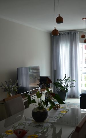 Casa à venda com 125m², 3 quartos e 2 vagasSala