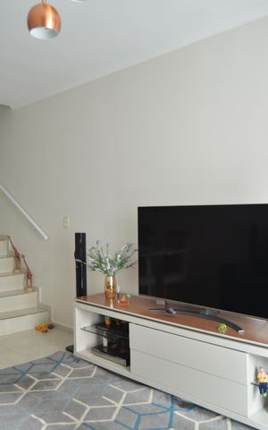 Casa à venda com 125m², 3 quartos e 2 vagasSala