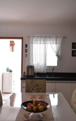 Casa à venda com 125m², 3 quartos e 2 vagasCozinha