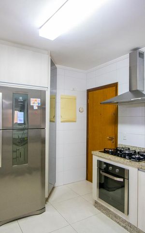 Apartamento à venda com 123m², 3 quartos e 3 vagas Apartamento à venda com 123m², 3 quartos e 3 vagasCozinha