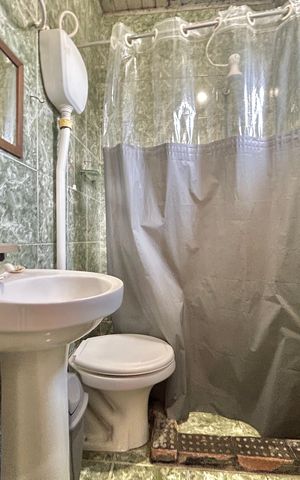 Casa à venda com 170m², 3 quartos e 1 vaga Casa à venda com 170m², 3 quartos e 1 vagaBanheiro Suíte