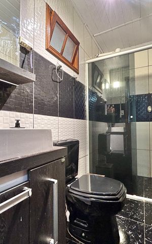 Casa à venda com 170m², 3 quartos e 1 vaga Casa à venda com 170m², 3 quartos e 1 vagaBanheiro