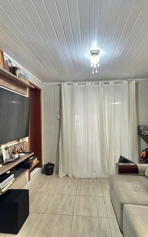 Casa à venda com 170m², 3 quartos e 1 vaga Casa à venda com 170m², 3 quartos e 1 vagaSala